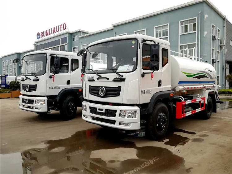 東風T3型12噸灑水車